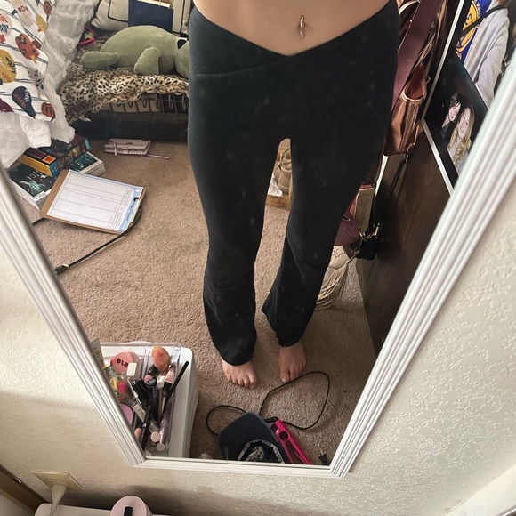 Crossover flare leggings - Picture 4 of 4